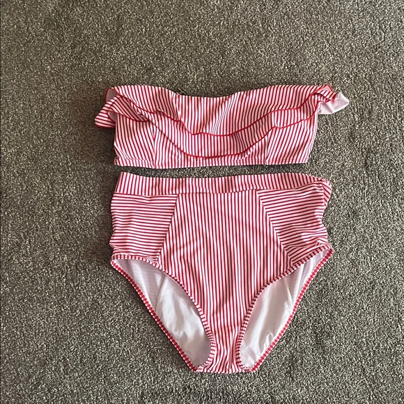 Striped Red Bikini Set - Picture 2 of 2